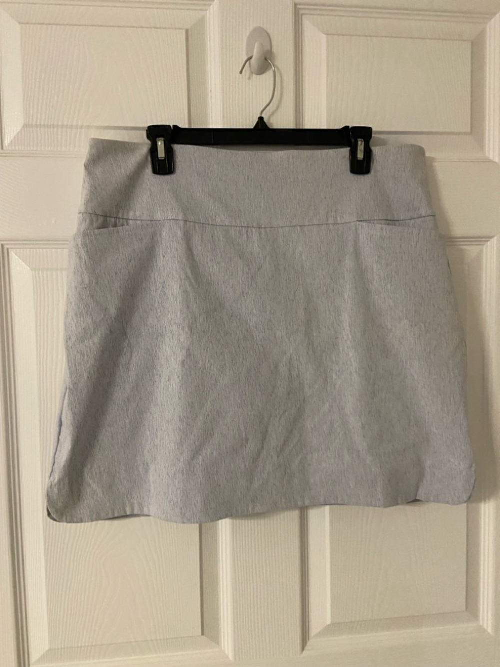 T38a- S.C. & CO. Heathered Blue TUMMY CONTROL Active Golf Skort